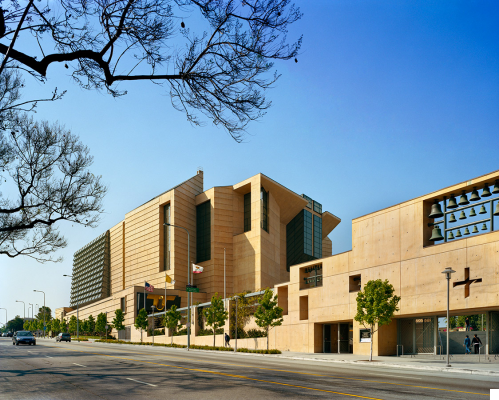 La Catedral de Nuestra Señora de los Ángeles: Fe y Arquitectura Moderna